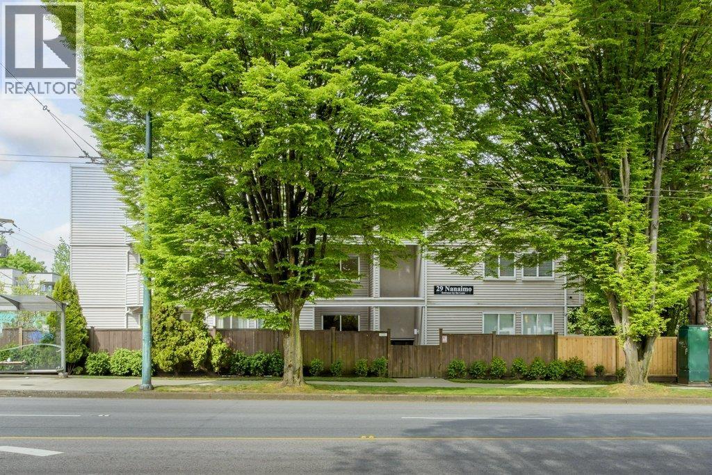 301 29 Nanaimo Street, Vancouver, British Columbia  V5L 4Z6 - Photo 27 - R3071387