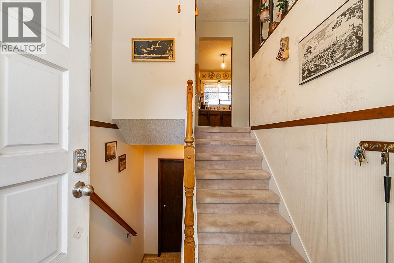 11708 Fraserview Street, Maple Ridge, British Columbia  V2X 8A8 - Photo 5 - R3071372