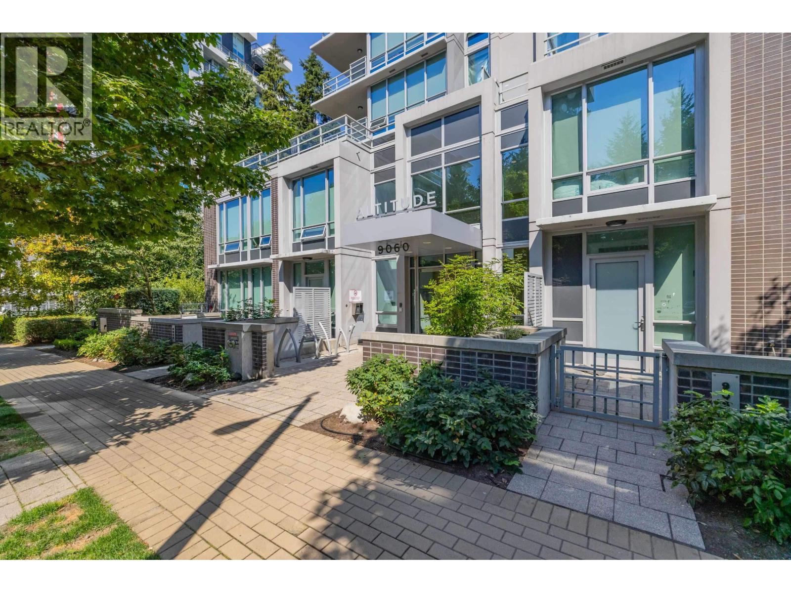 006 9060 UNIVERSITY CRESCENT, Burnaby, British Columbia