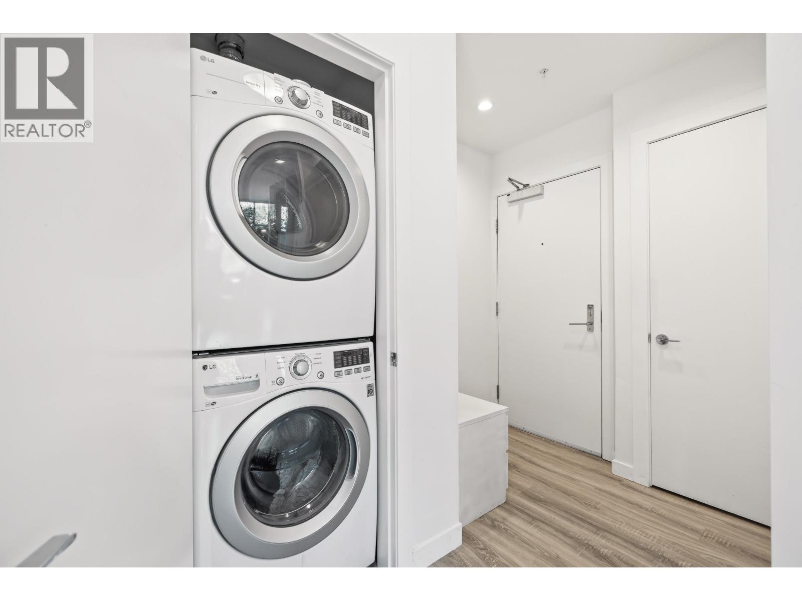 006 9060 University Crescent, Burnaby, British Columbia  V5A 0E1 - Photo 15 - R3041976