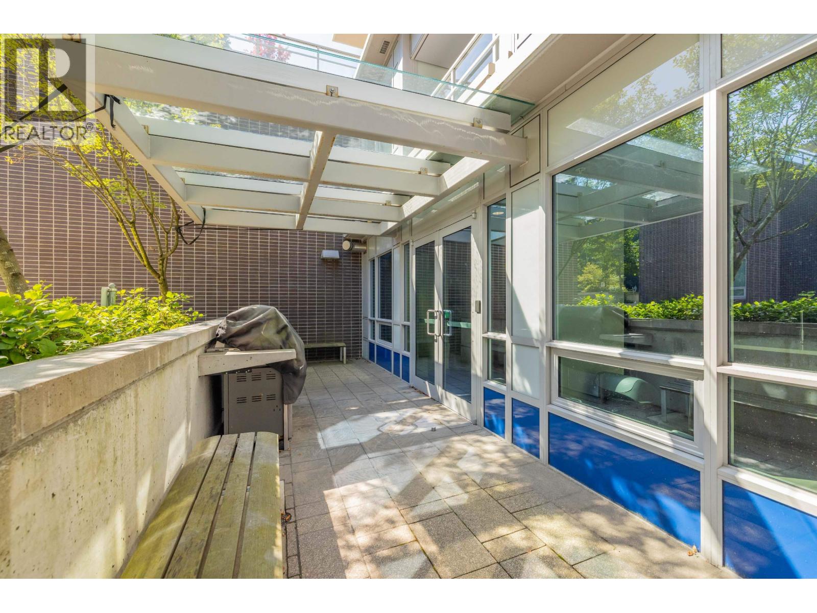 006 9060 University Crescent, Burnaby, British Columbia  V5A 0E1 - Photo 31 - R3041976