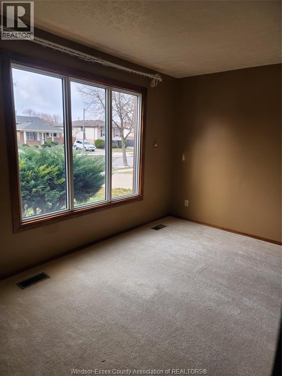 3164 Conservation Drive, Windsor, Ontario N8W 5B9 - Photo 8 - 25030916