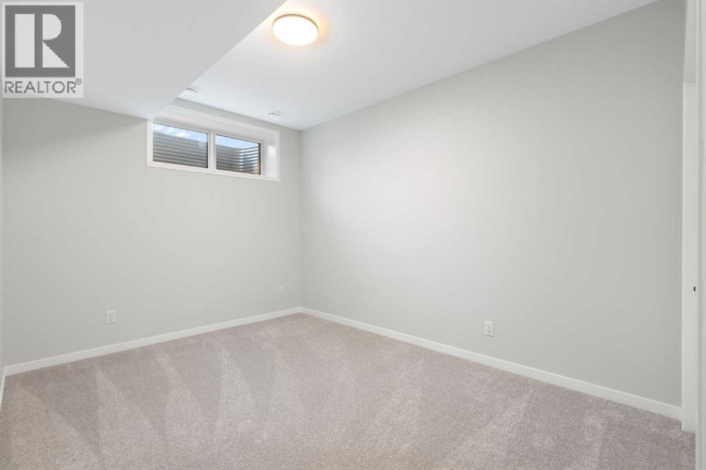 552 Rowmont Boulevard Nw, Calgary, Alberta  T3L 0L6 - Photo 43 - A2258333