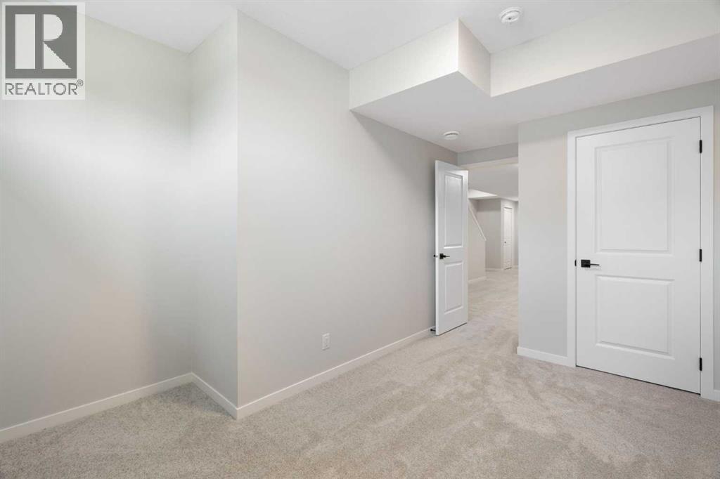 552 Rowmont Boulevard Nw, Calgary, Alberta  T3L 0L6 - Photo 42 - A2258333