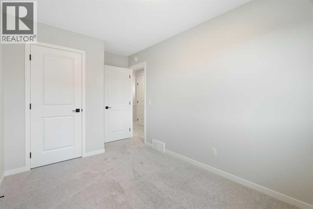 552 Rowmont Boulevard Nw, Calgary, Alberta  T3L 0L6 - Photo 31 - A2258333