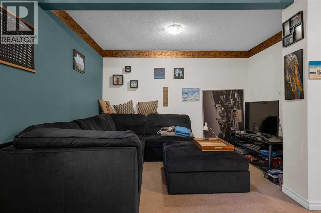 3 Booth Crescent, Irricana, Alberta  T0M 1B0 - Photo 18 - A2271336