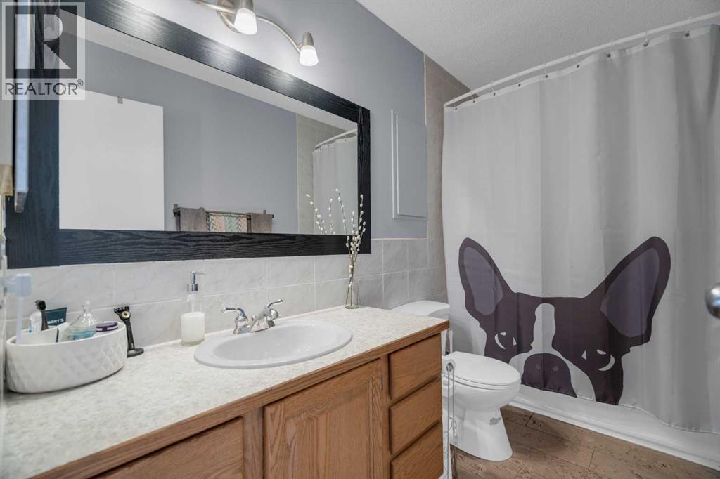 3 Booth Crescent, Irricana, Alberta  T0M 1B0 - Photo 12 - A2271336