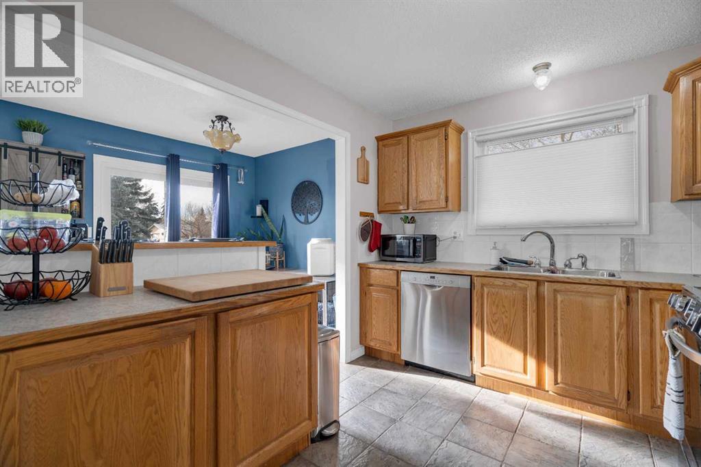 3 Booth Crescent, Irricana, Alberta  T0M 1B0 - Photo 11 - A2271336