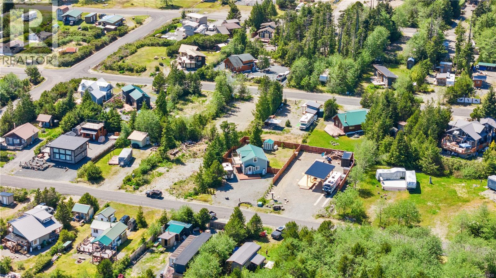 1129 Fifth Ave, Ucluelet, British Columbia  V0R 3A0 - Photo 26 - 1021450