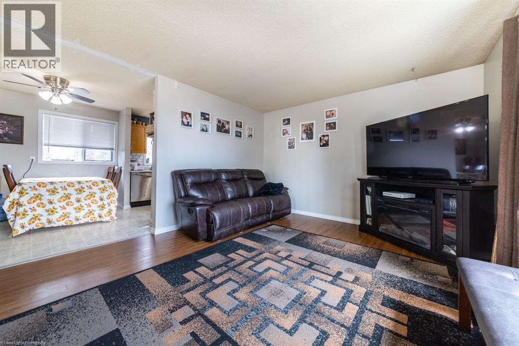 127 3rd Street E, St. Walburg, Saskatchewan S0M 2T0 - Photo 4 - A2268009