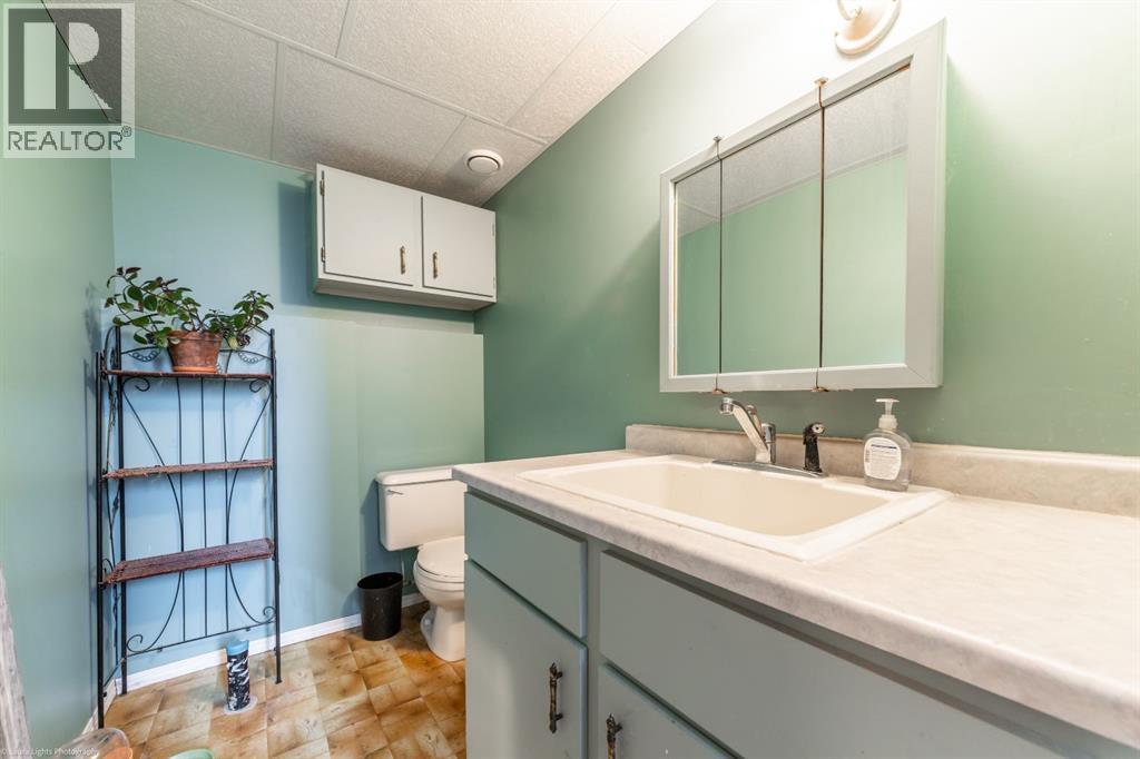 127 3rd Street E, St. Walburg, Saskatchewan S0M 2T0 - Photo 16 - A2268009