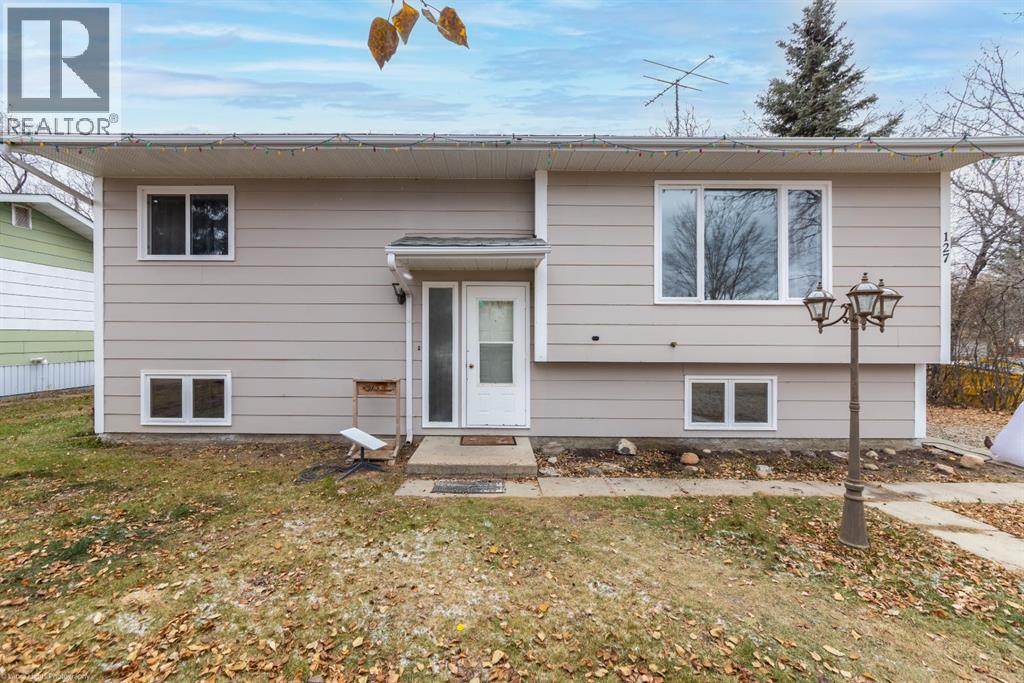 127 3rd Street E, St. Walburg, Saskatchewan S0M 2T0 - Photo 38 - A2268009