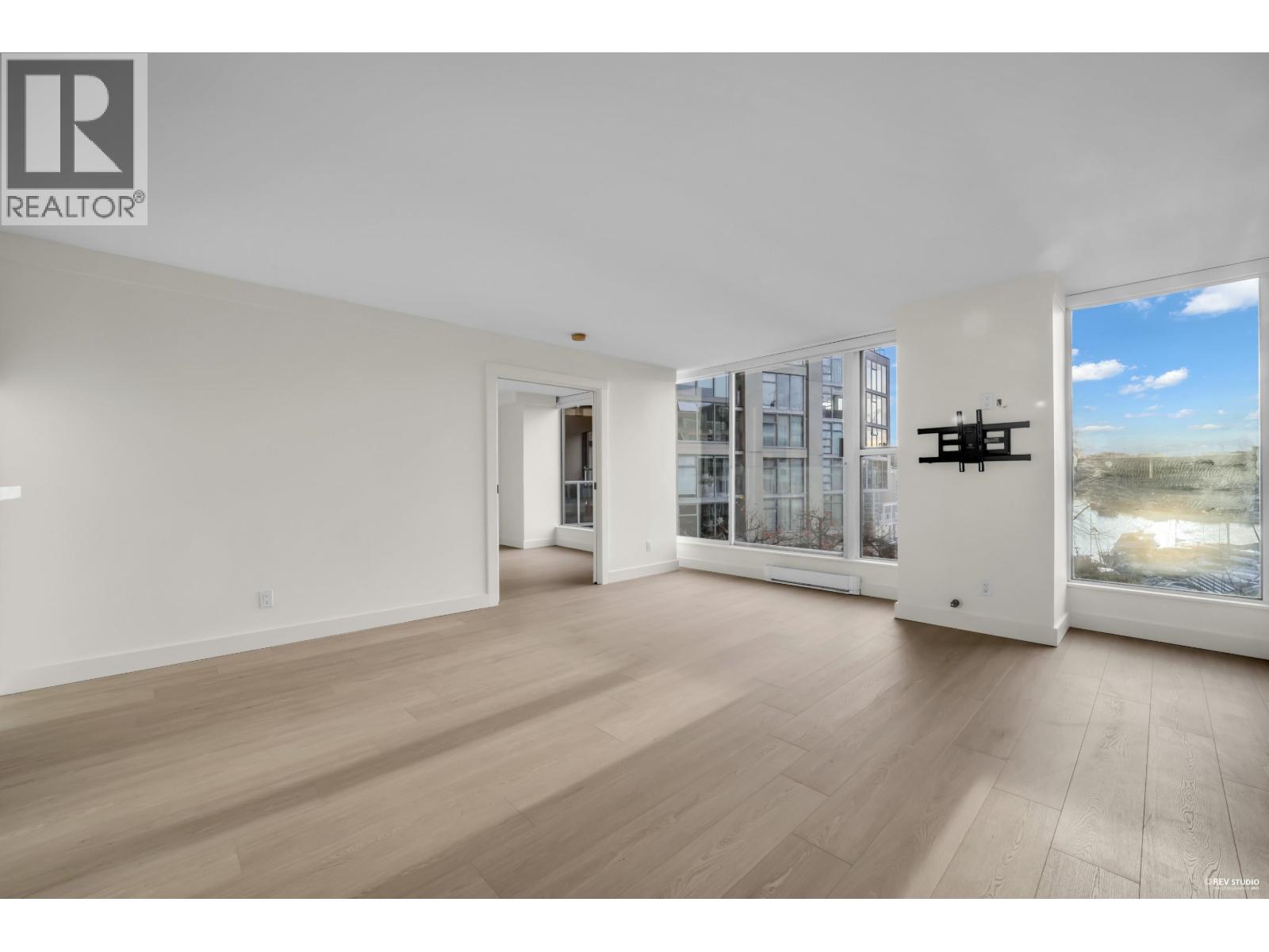 203 1000 Beach Avenue, Vancouver, British Columbia  V6E 4M2 - Photo 3 - R3071214