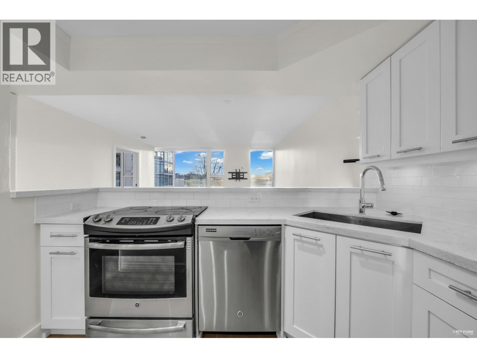 203 1000 Beach Avenue, Vancouver, British Columbia  V6E 4M2 - Photo 13 - R3071214