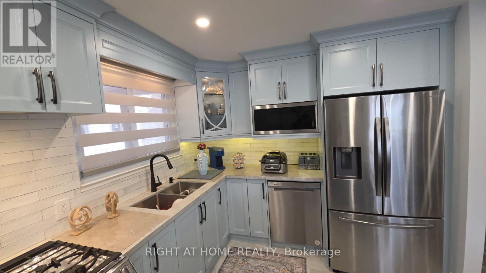 783 Oliva Street, Pickering, Ontario L1W 2V9 - Photo 13 - E12588756