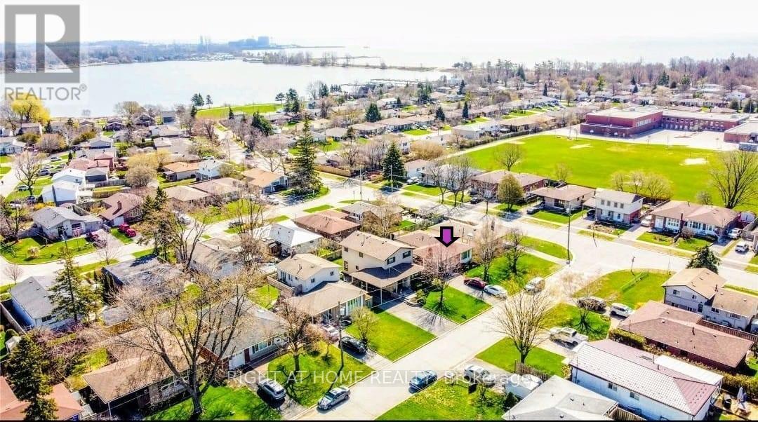 783 Oliva Street, Pickering, Ontario L1W 2V9 - Photo 3 - E12588756