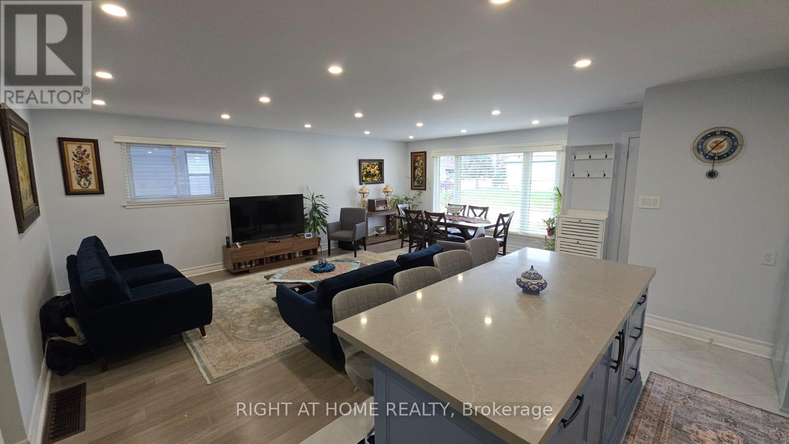 783 Oliva Street, Pickering, Ontario L1W 2V9 - Photo 6 - E12588756