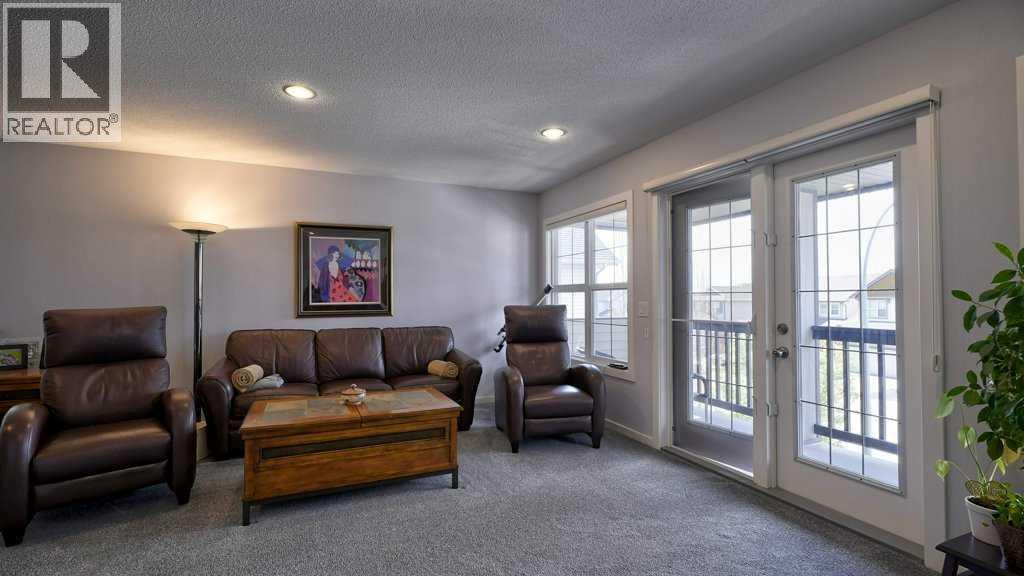 244 Heritage Bay, Cochrane, Alberta  T4C 0L3 - Photo 16 - A2235147