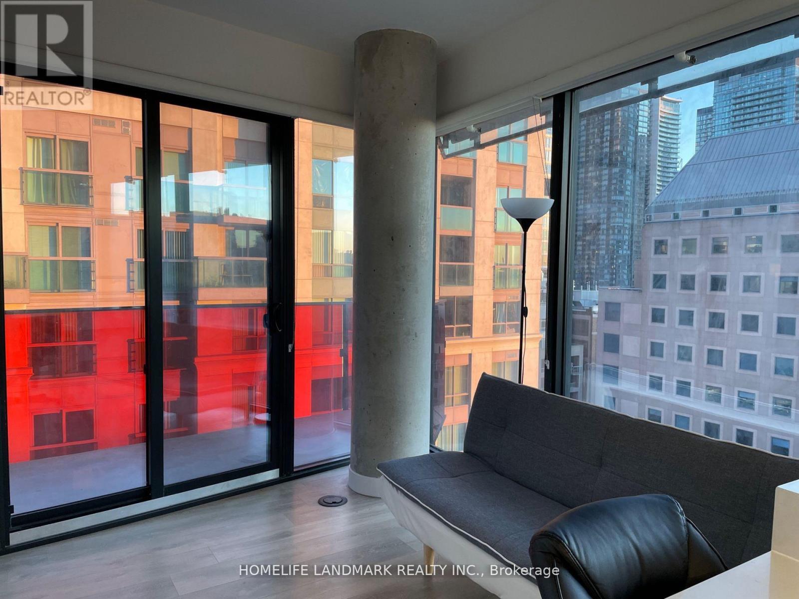 1001 - 215 Queen Street W, Toronto, Ontario  M5V 0P5 - Photo 7 - C12592720