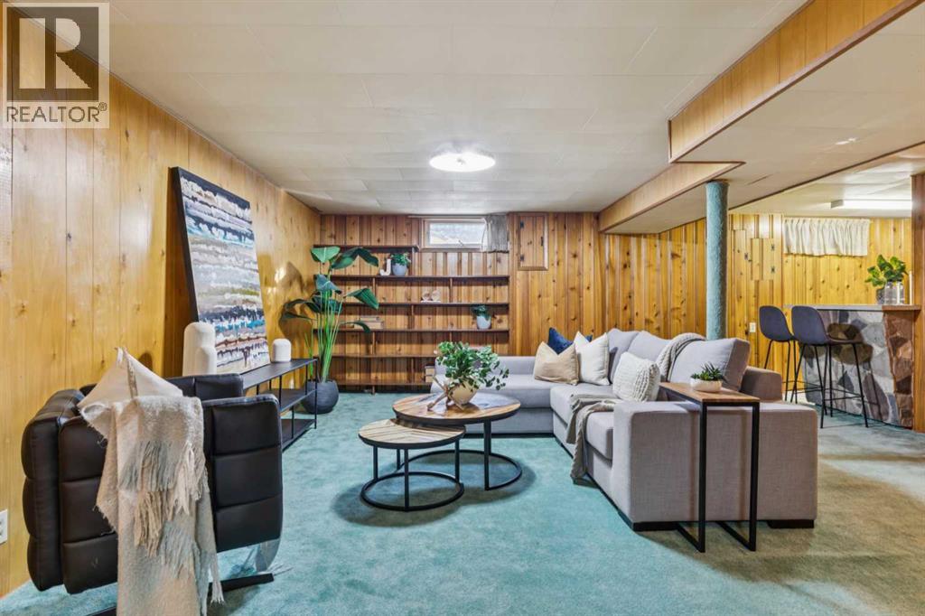 114 Hallbrook Drive Sw, Calgary, Alberta  T2V 3H6 - Photo 23 - A2273074