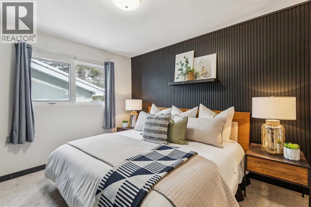 114 Hallbrook Drive Sw, Calgary, Alberta  T2V 3H6 - Photo 19 - A2273074