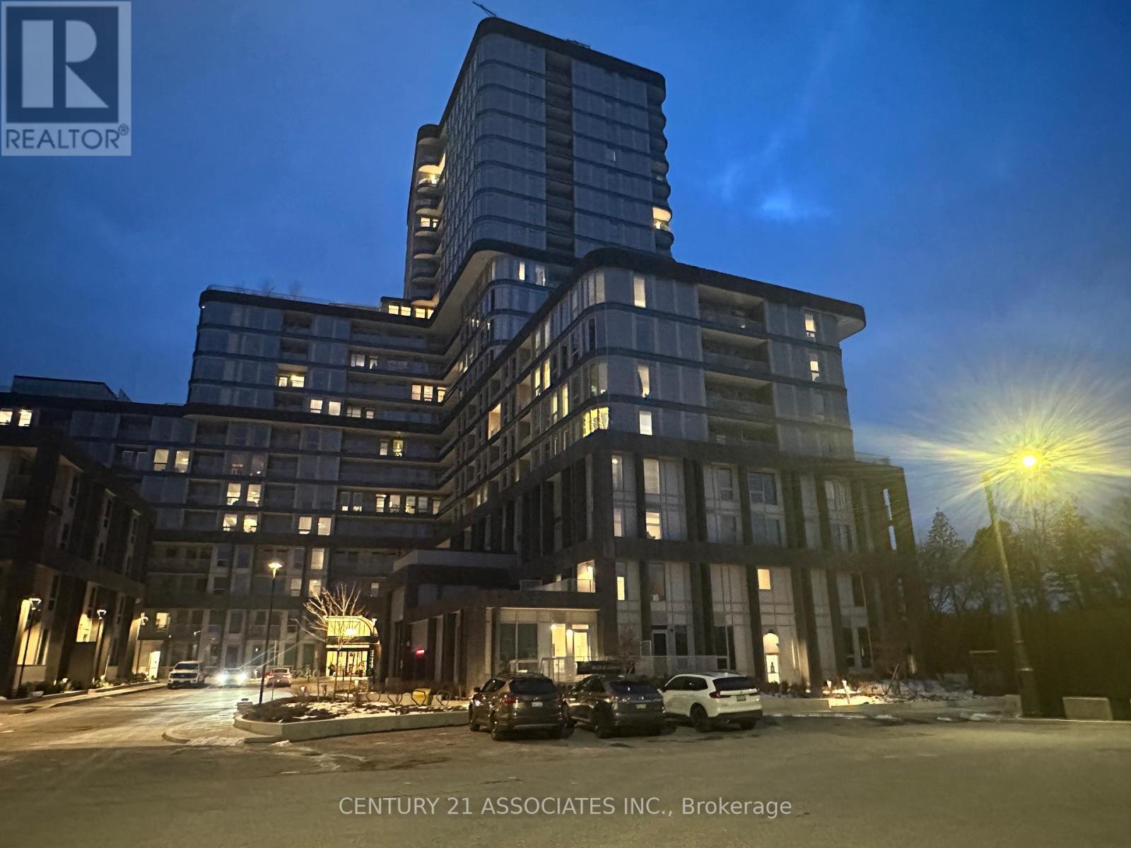 2001 - 3240 William Coltson Avenue, Oakville, Ontario  L6H 8C8 - Photo 2 - W12592718