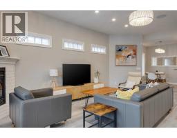 1, 219 17 Avenue Ne Tuxedo Park, Calgary, Ca