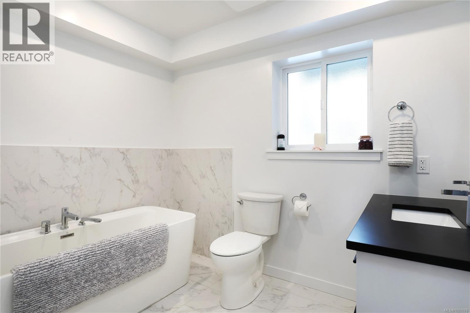 84 Leash Rd, Courtenay, British Columbia  V9N 9V2 - Photo 30 - 1021176