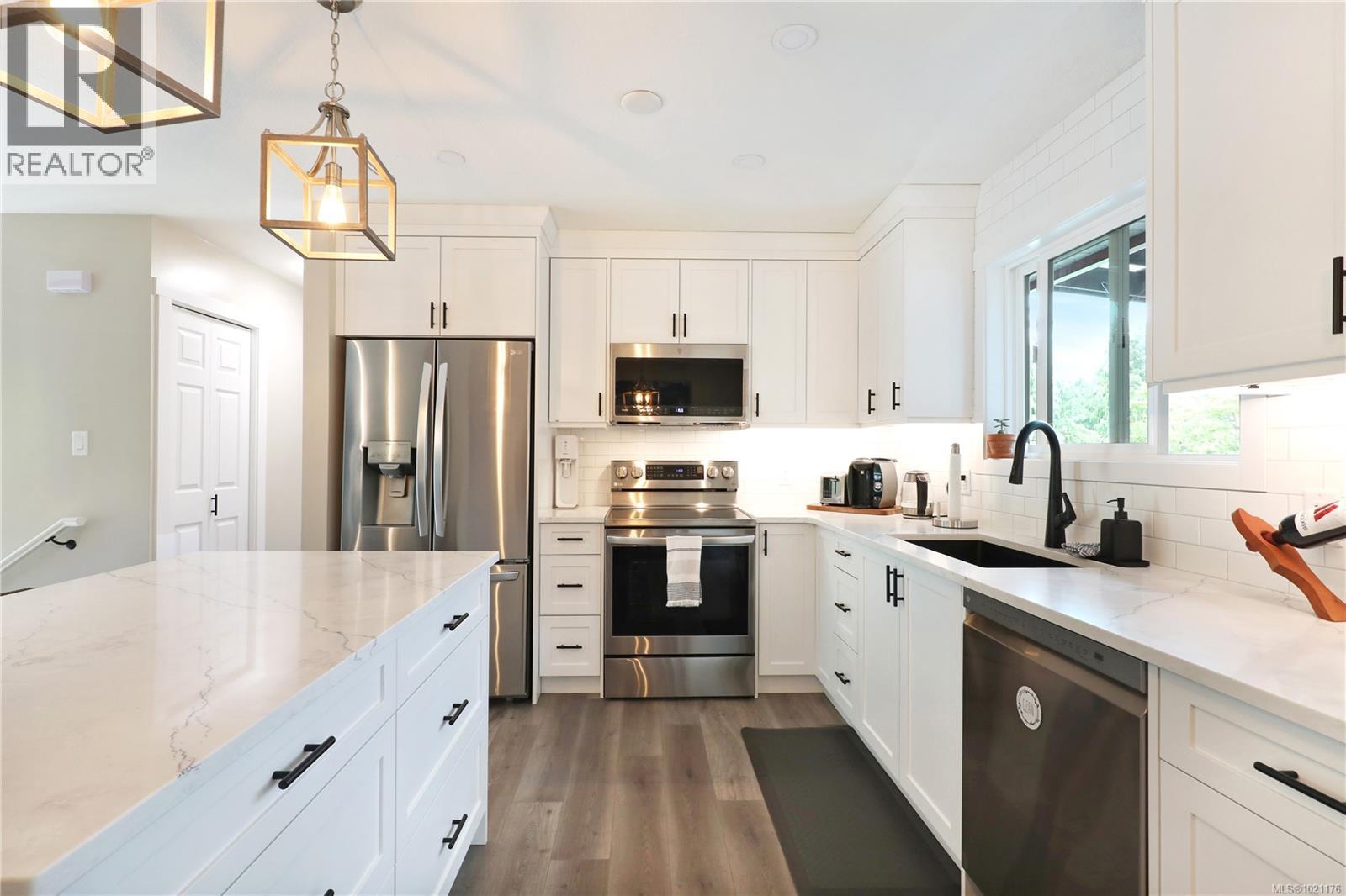 84 Leash Rd, Courtenay, British Columbia  V9N 9V2 - Photo 8 - 1021176