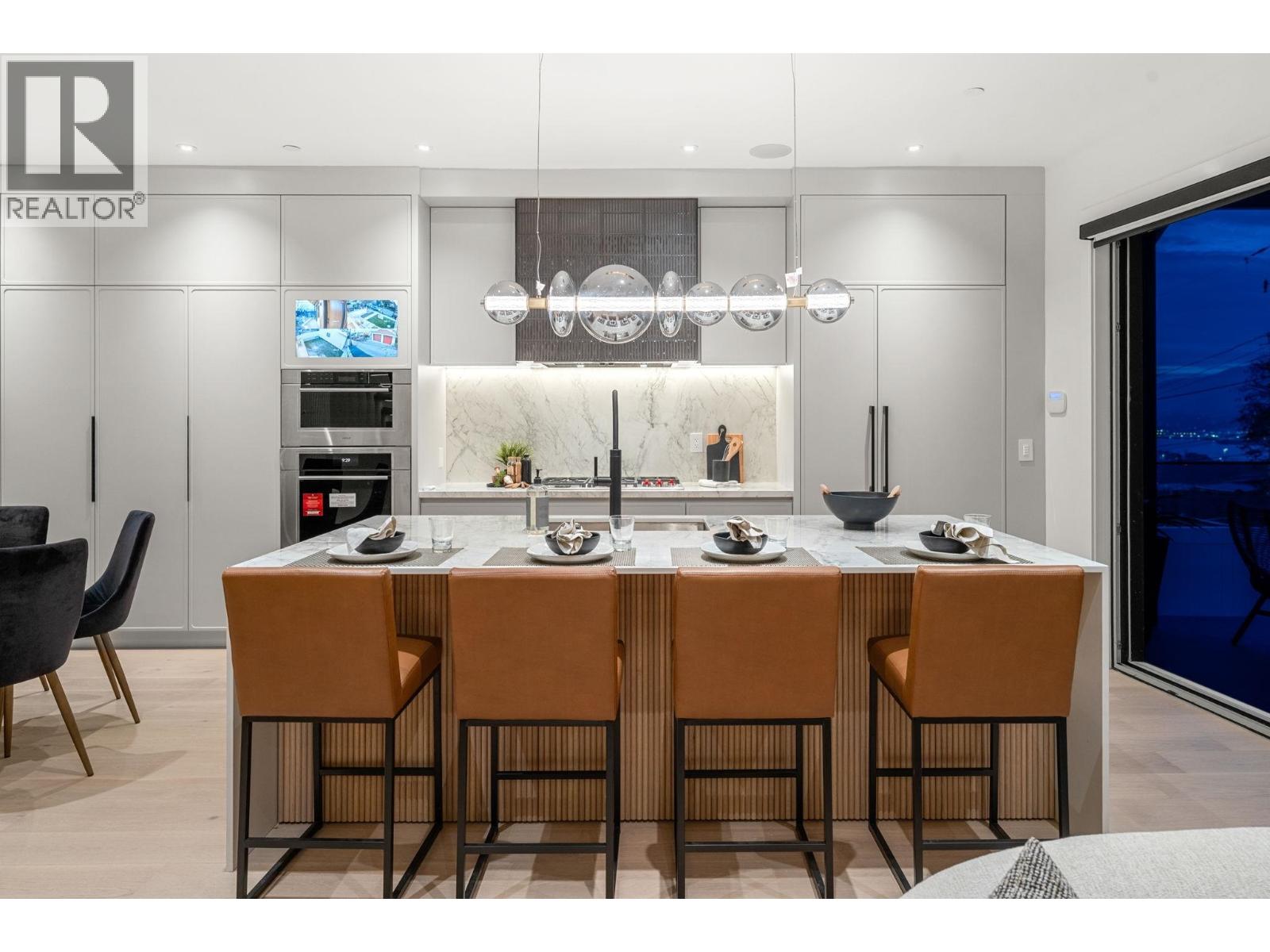 3679 Pandora Street, Vancouver, British Columbia  V5K 1X1 - Photo 8 - R3069690