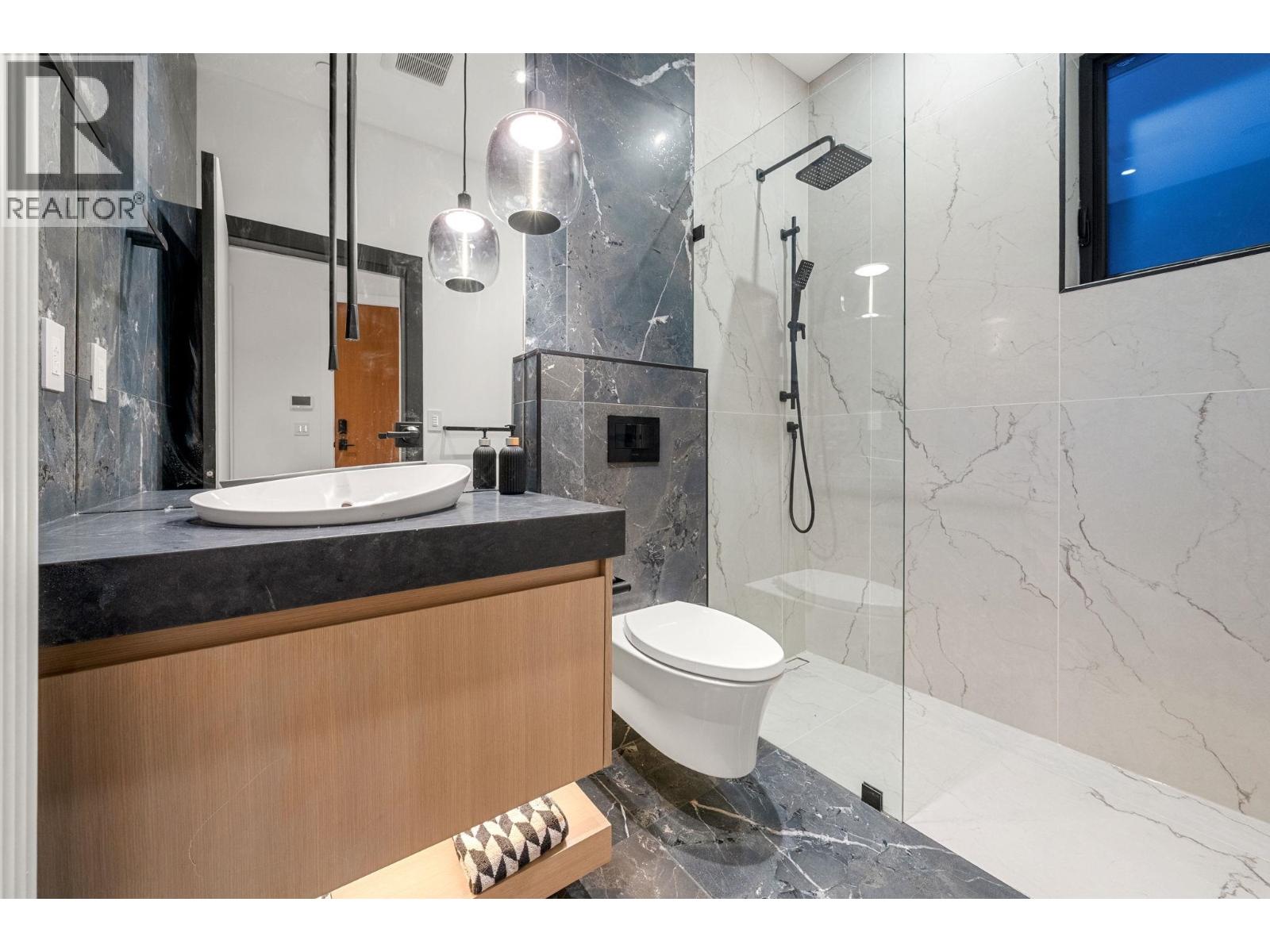 3679 Pandora Street, Vancouver, British Columbia  V5K 1X1 - Photo 5 - R3069690