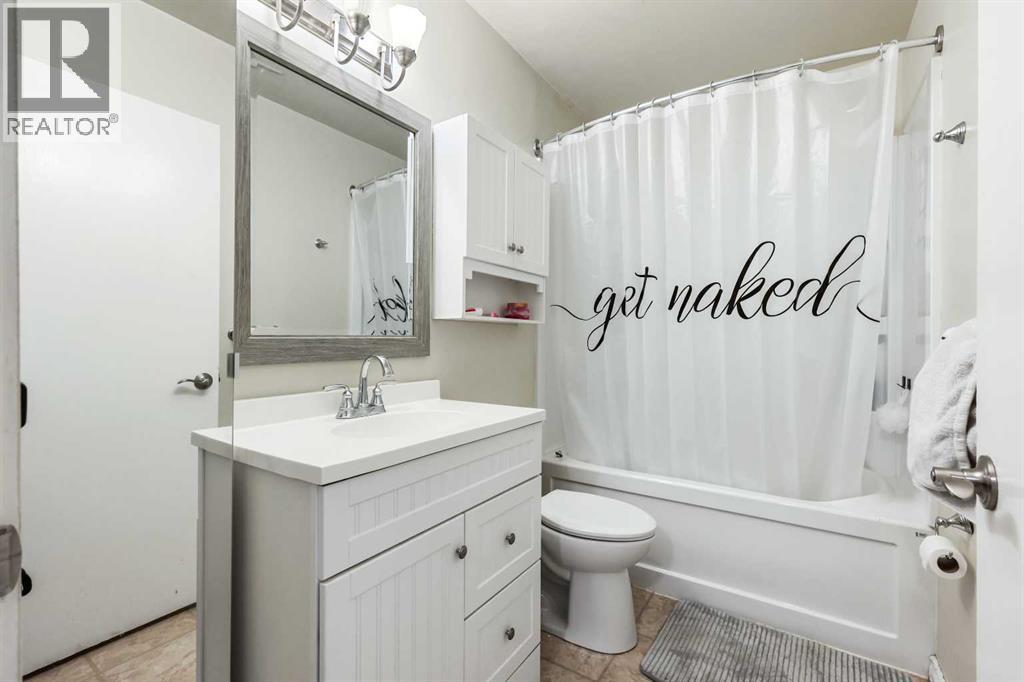 144 Flavelle Road Se, Calgary, Alberta  T2H 1E9 - Photo 11 - A2266062