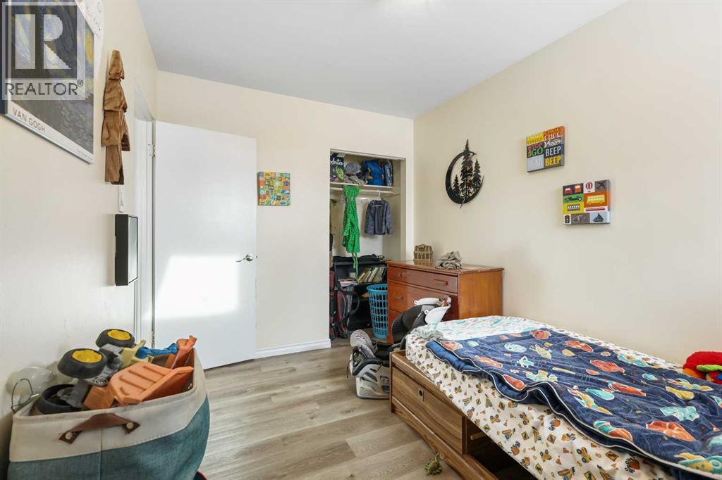 144 Flavelle Road Se, Calgary, Alberta  T2H 1E9 - Photo 12 - A2266062