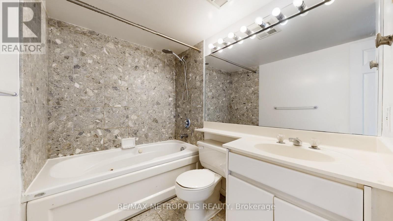 1814 - 7 Carlton Street, Toronto, Ontario  M5B 2M3 - Photo 19 - C12296192