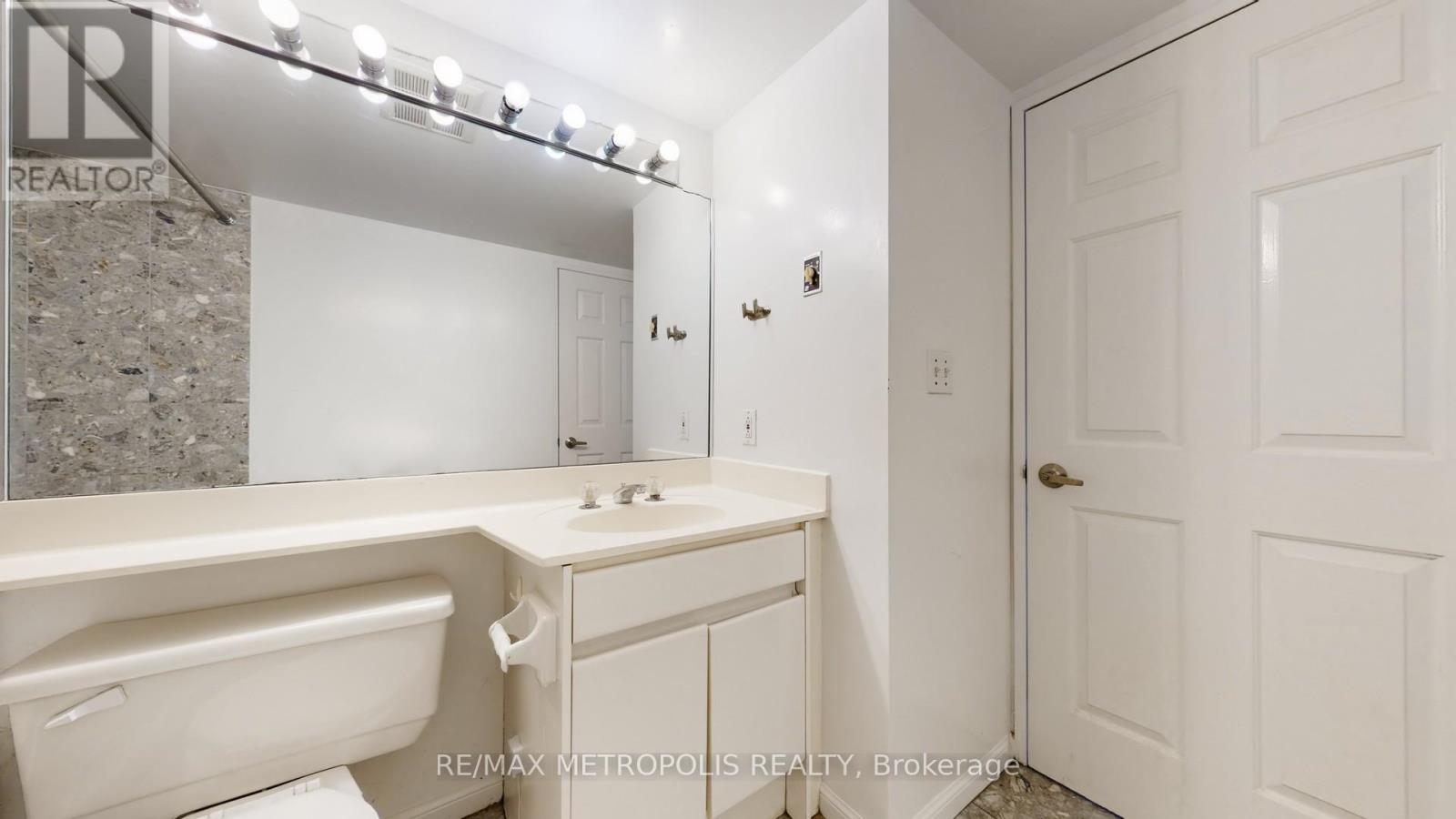 1814 - 7 Carlton Street, Toronto, Ontario  M5B 2M3 - Photo 20 - C12296192