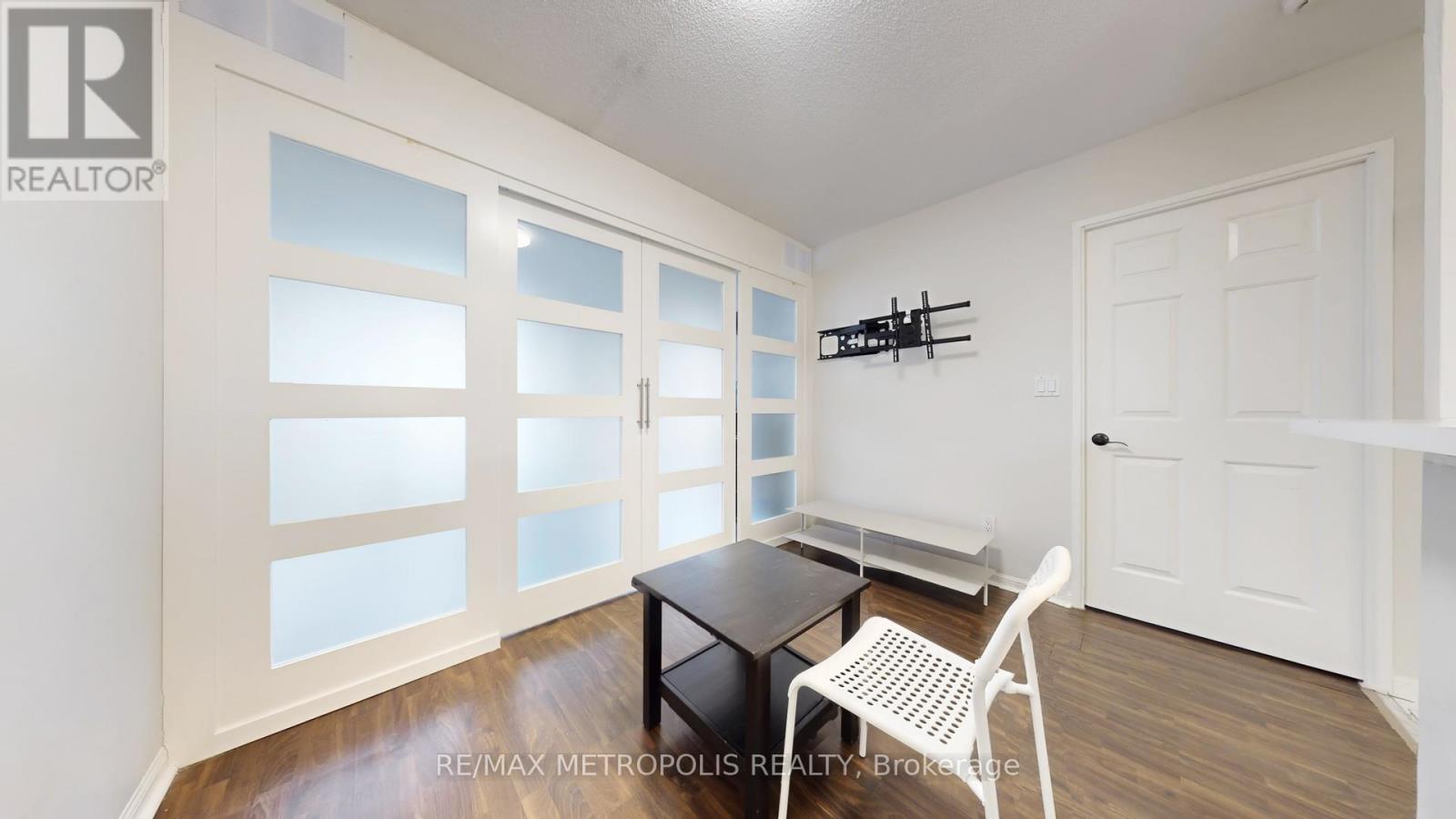 914 - 7 Carlton Street, Toronto, Ontario  M5B 2M3 - Photo 8 - C12318744