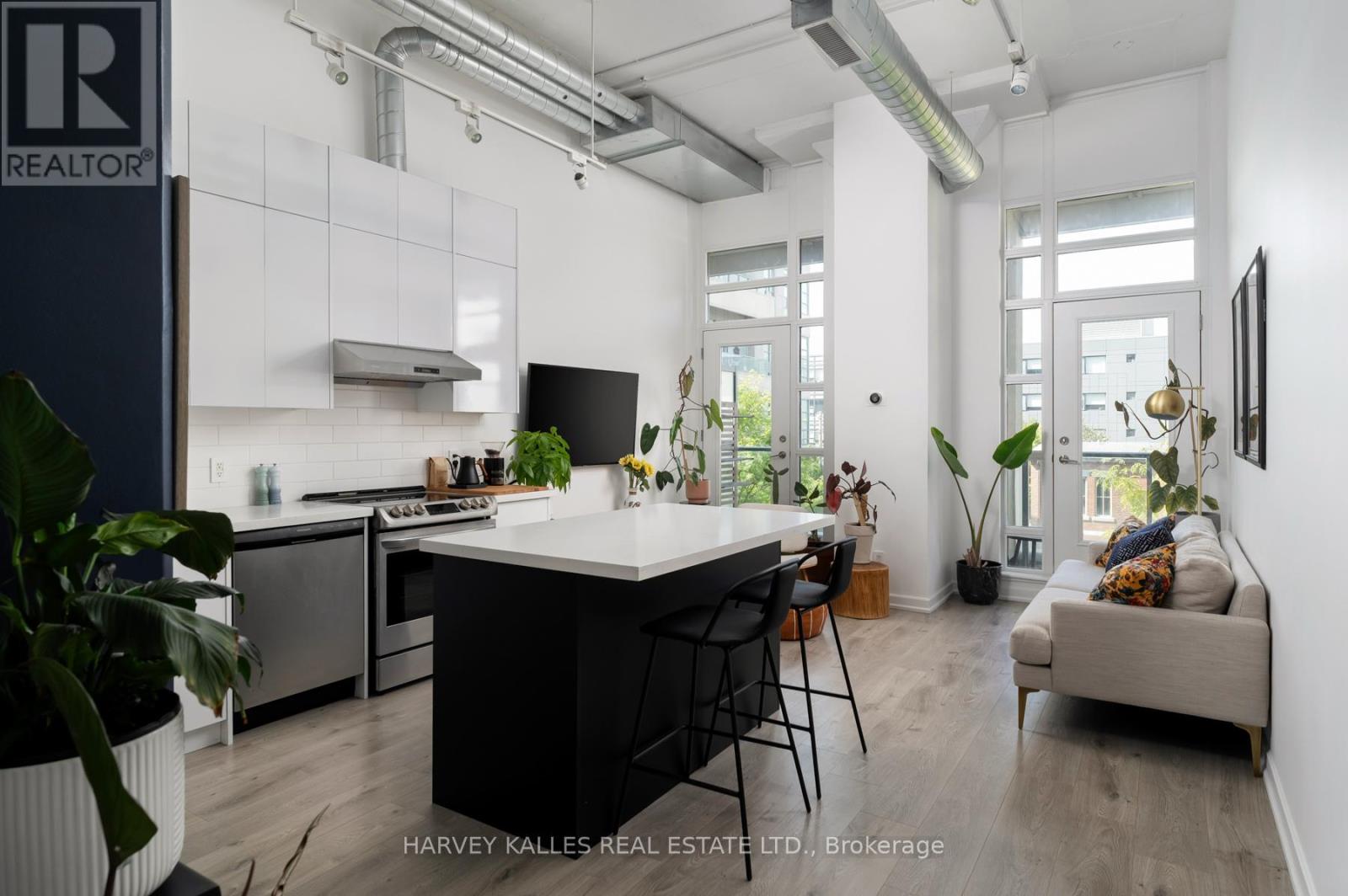 317 - 380 Macpherson Avenue, Toronto, Ontario  M4V 3E3 - Photo 15 - C12424458