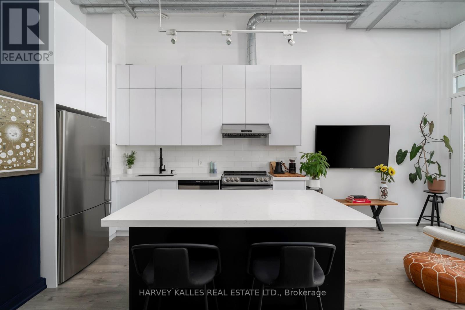 317 - 380 Macpherson Avenue, Toronto, Ontario  M4V 3E3 - Photo 18 - C12424458