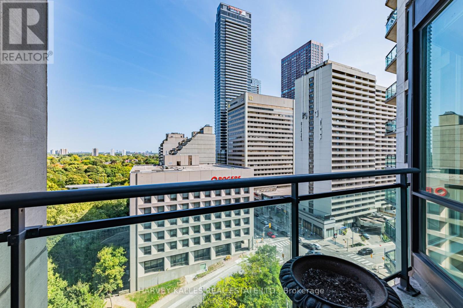 1703 - 300 Bloor Street E, Toronto, Ontario M4W 3Y2 - Photo 19 - C12424969