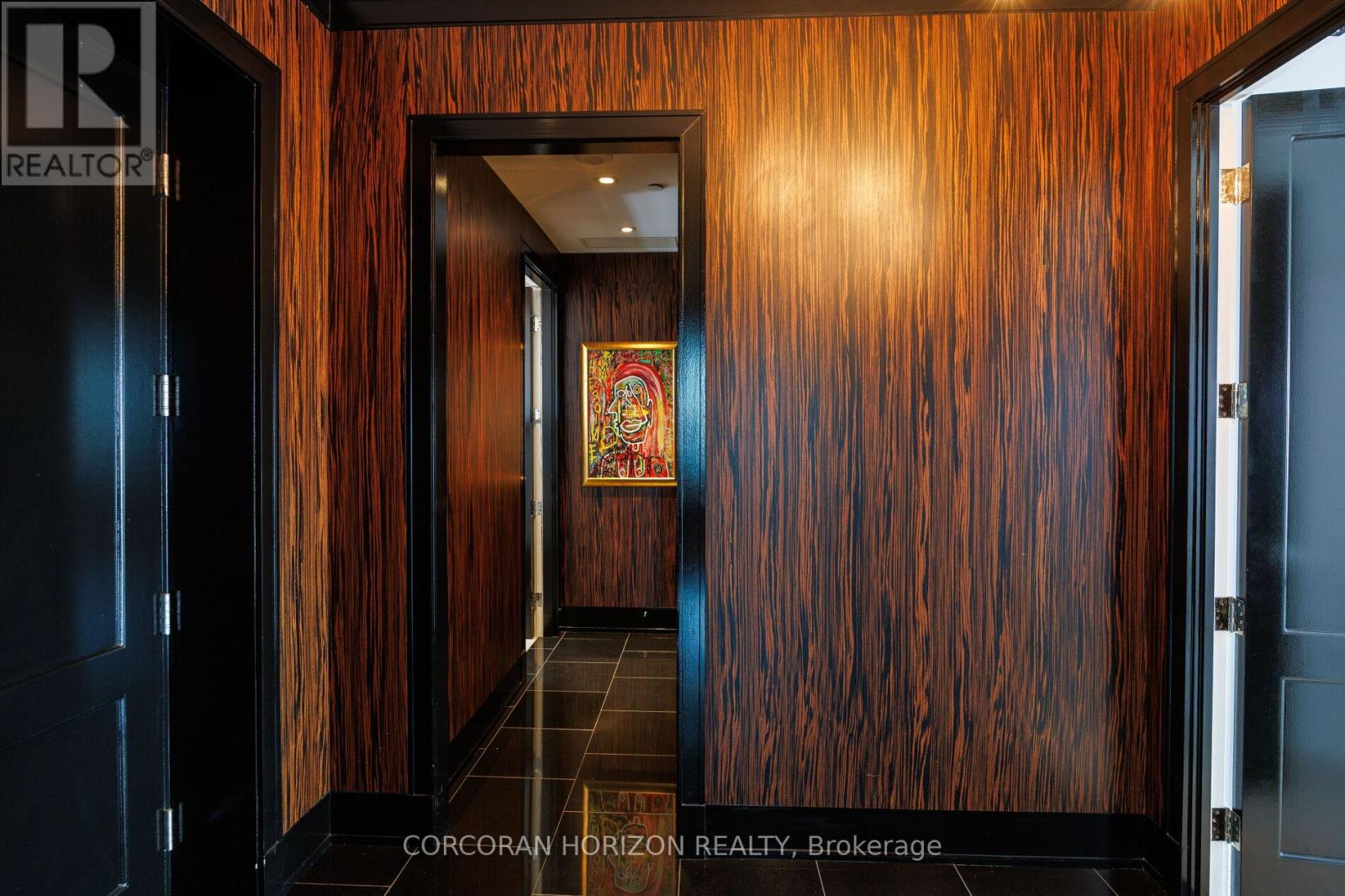 2403 - 183 Wellington Street W, Toronto, Ontario  M5V 0A1 - Photo 21 - C12447989