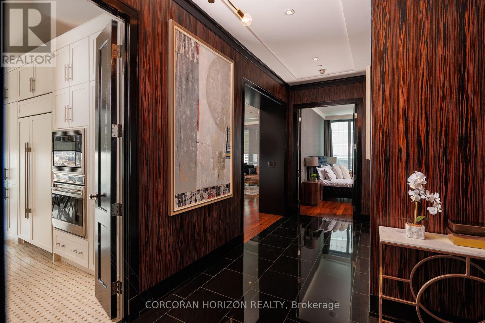 2403 - 183 Wellington Street W, Toronto, Ontario  M5V 0A1 - Photo 4 - C12447989