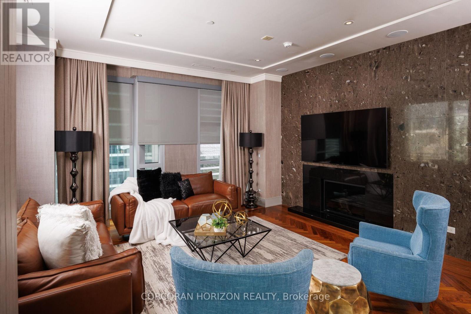 2403 - 183 Wellington Street W, Toronto, Ontario  M5V 0A1 - Photo 10 - C12447989