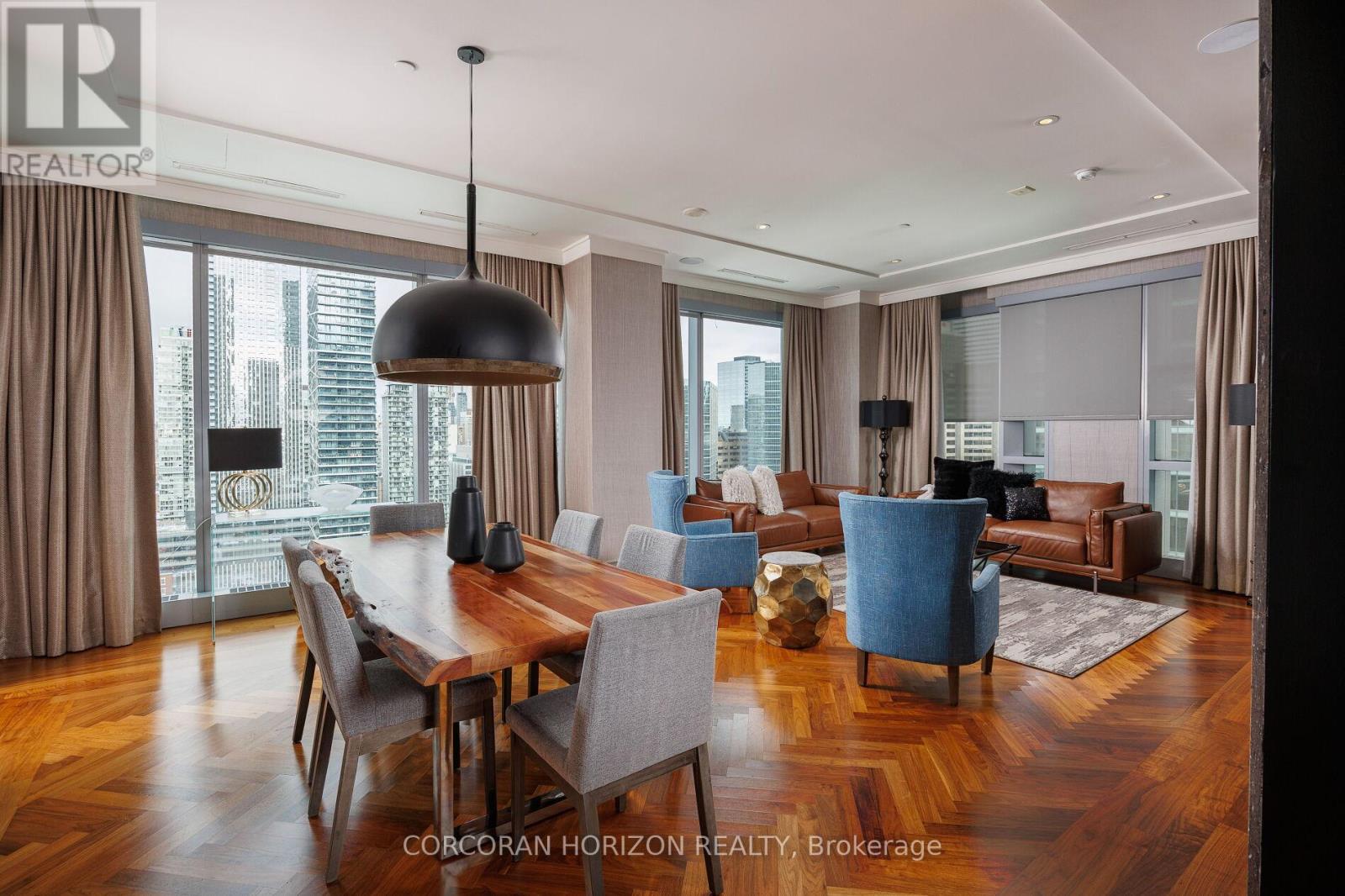 2403 - 183 Wellington Street W, Toronto, Ontario  M5V 0A1 - Photo 6 - C12447989