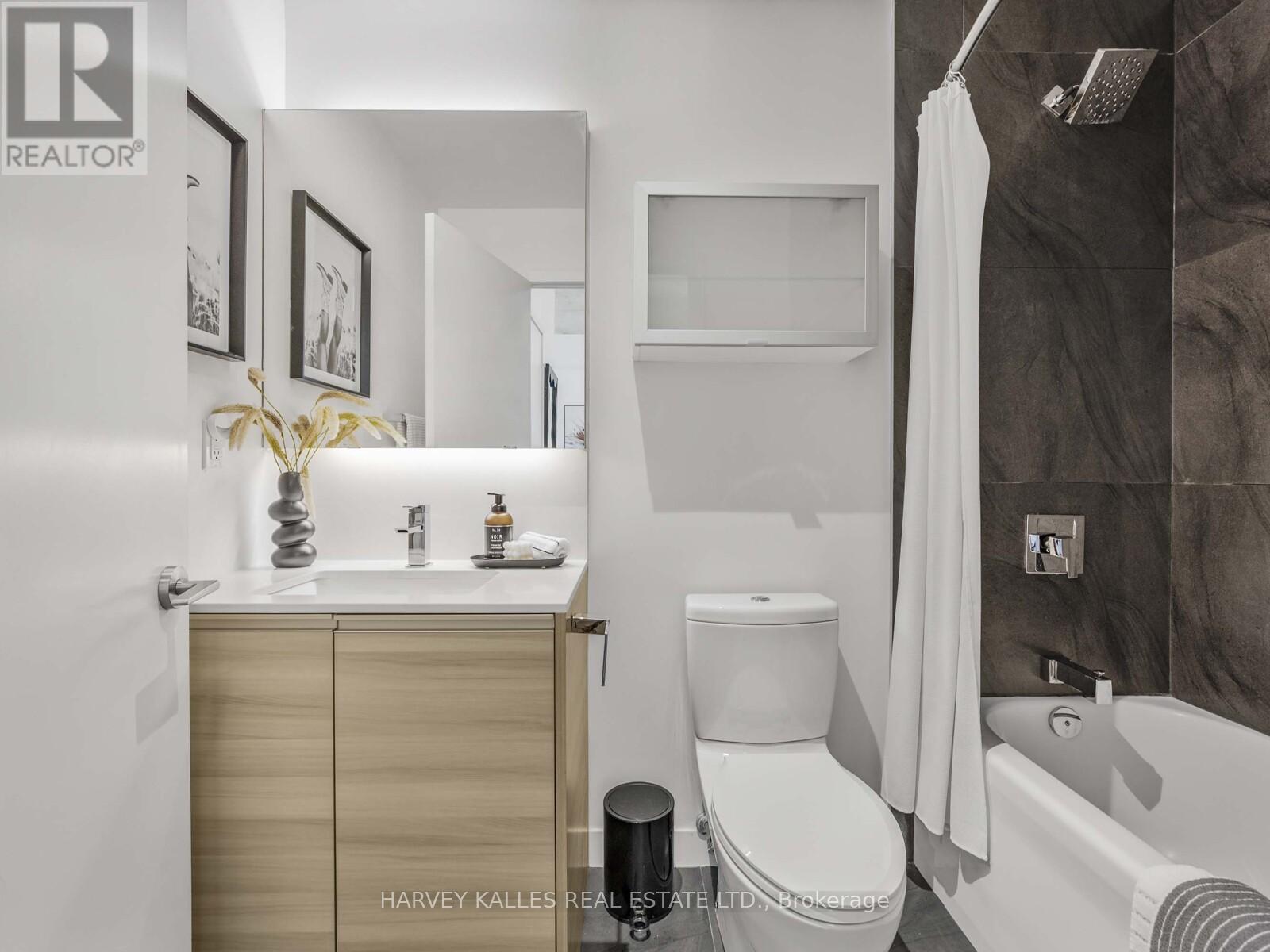 615 - 8 Gladstone Avenue, Toronto, Ontario  M6J 3K6 - Photo 18 - C12462581