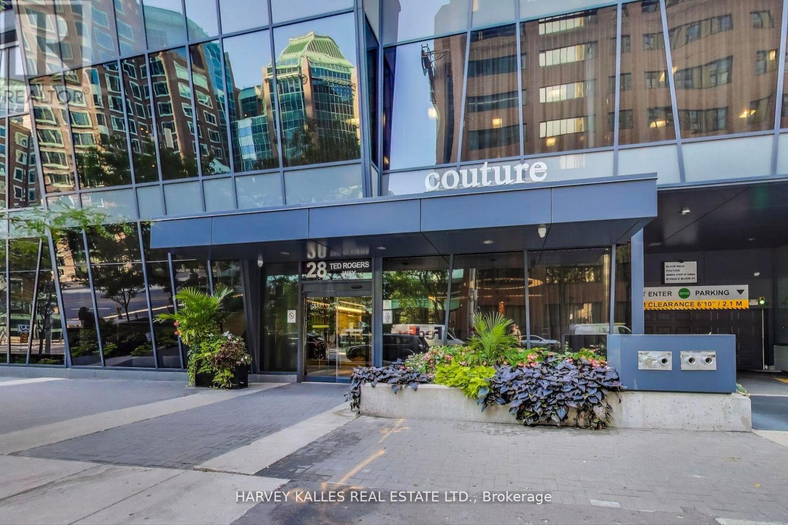 3609 - 28 Ted Rogers Way, Toronto, Ontario  M4Y 2J4 - Photo 10 - C12450453