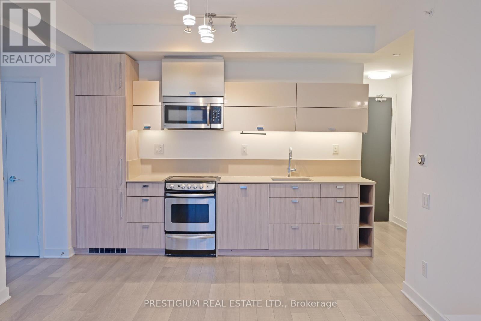 1910 - 290 ADELAIDE STREET W, Toronto, Ontario