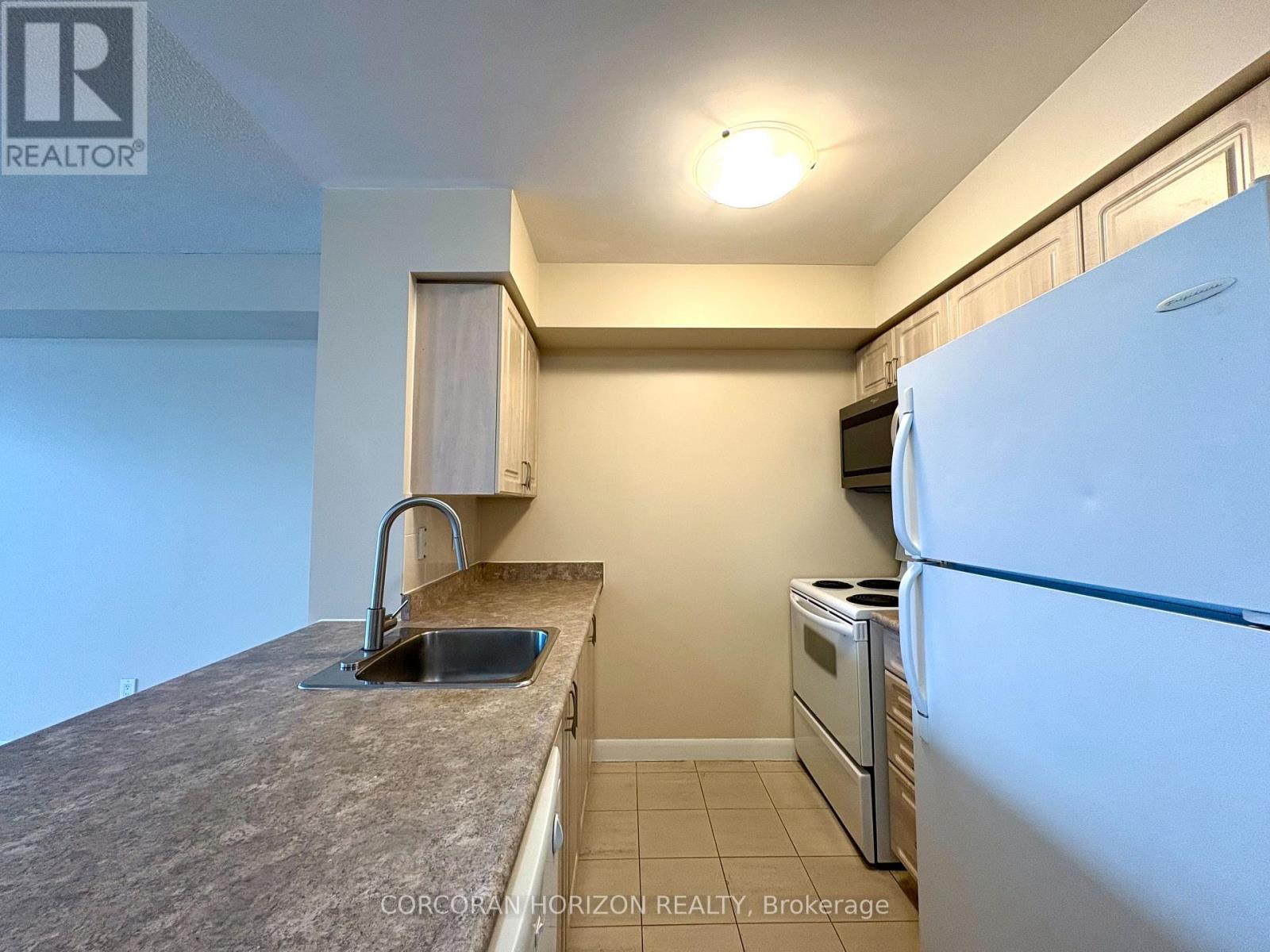 3610 - 4978 Yonge Street, Toronto, Ontario  M2N 7G8 - Photo 3 - C12505290