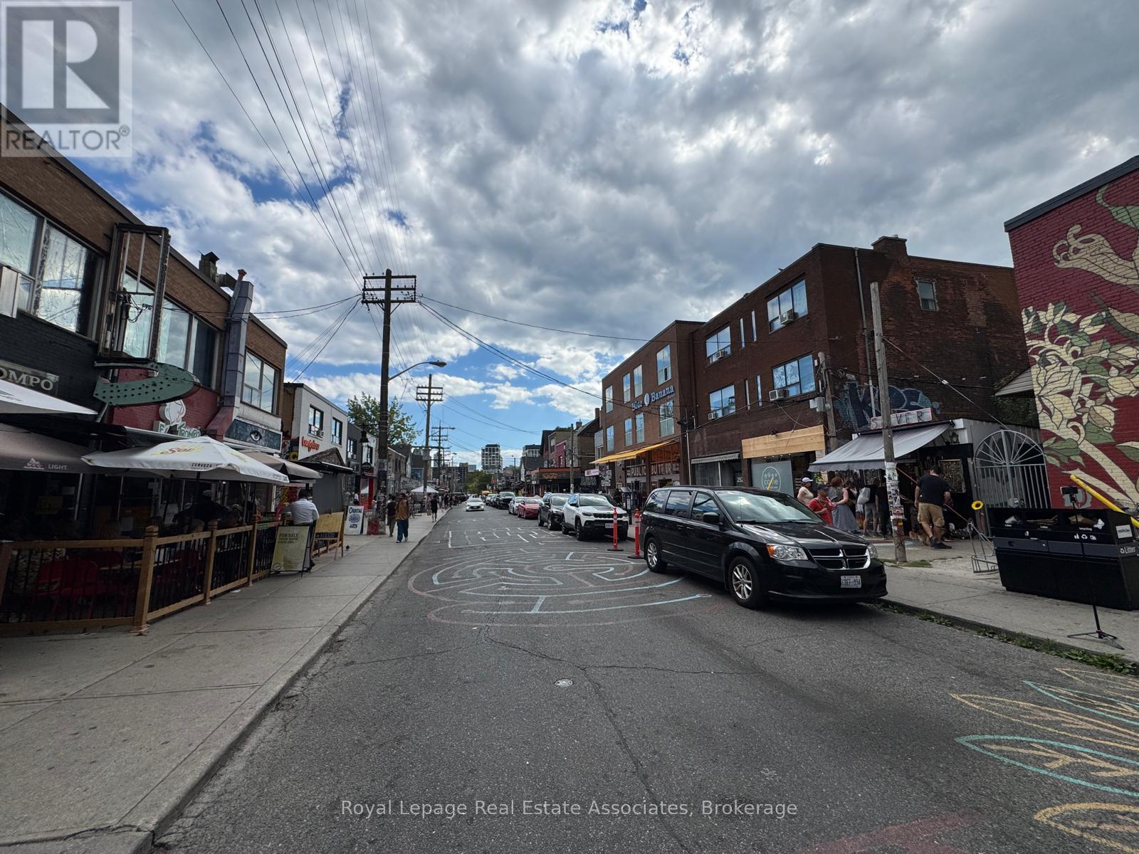 Main Level - 283 Augusta Avenue, Toronto, Ontario M5T 2M1 - Photo 18 - C12487557