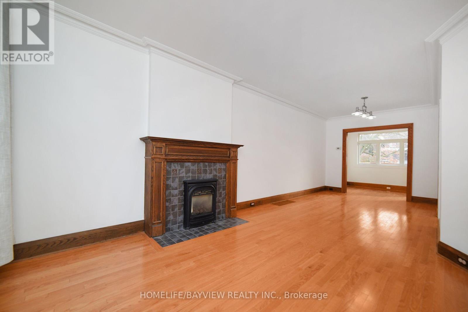 27 Cranbrooke Avenue, Toronto, Ontario  M5M 1M3 - Photo 3 - C12492368