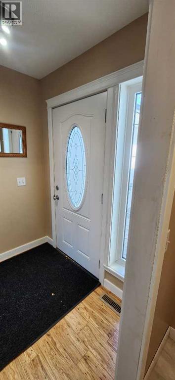 1506 Walter Place, Didsbury, Alberta  T0M 0W0 - Photo 4 - A2263096